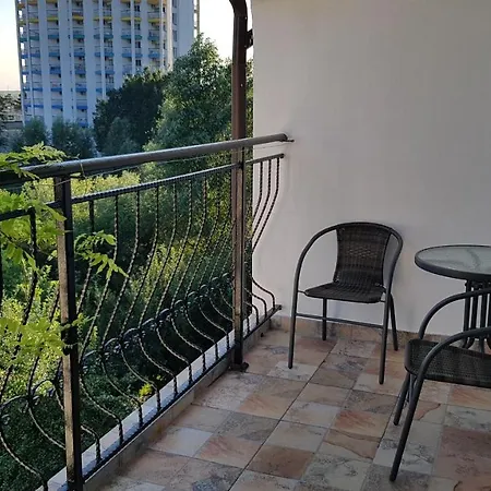 Konukevi Venus-mioara